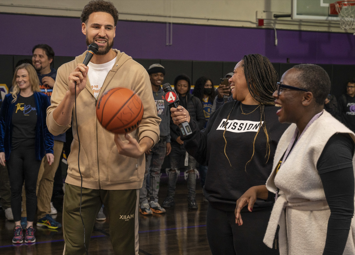 Buffalo Wild Wings® And Mtn Dew Legend® Team Up With Basketball Stars Klay Thompson & A'ja Wilson To Revamp Local Basketball Courts For The Next Generation Of Legends